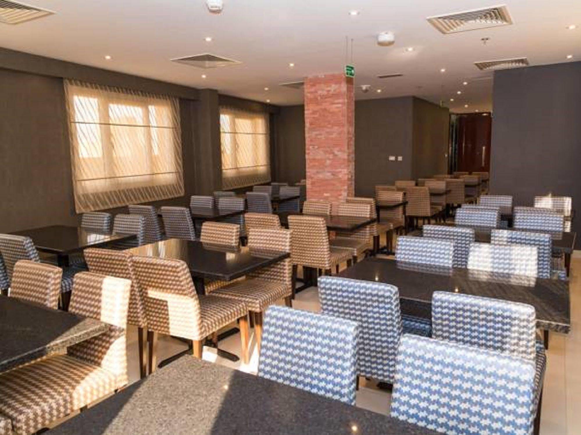 Florida Square Hotel Dubai Dış mekan fotoğraf